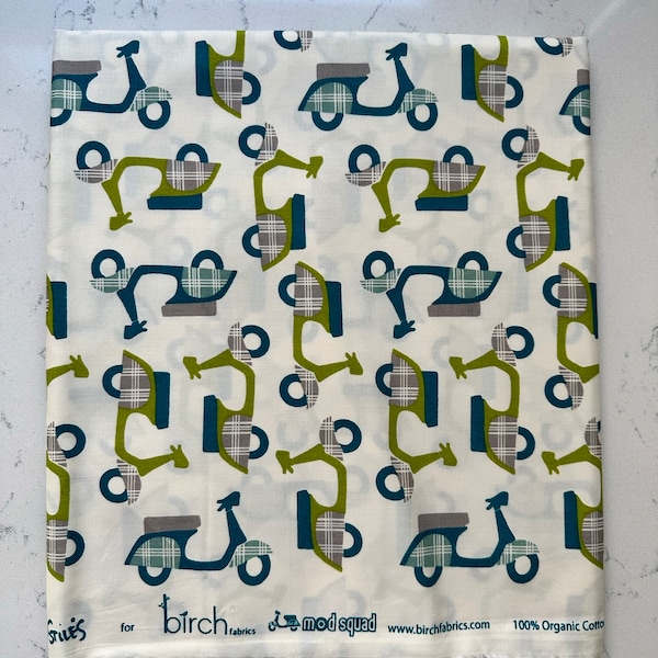 Half Yard Cut van Mod Squad door Dan Stiles voor Birch Fabrics, een biologisch stoffenbedrijf