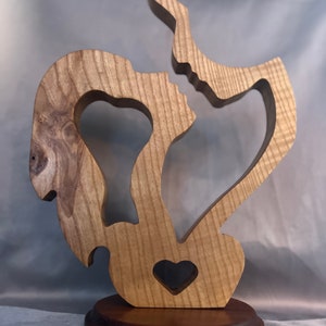 Wooden statue “Sweetheart’s”.