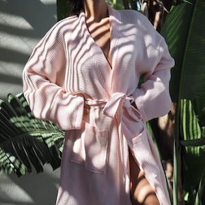 Waffle Linen Bath Robe / Waffle linen robe / Waffle bathrobe for women / Linen gown in various colors / Pink Robe