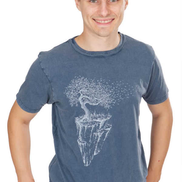 Organic t-shirt men made of organic cotton with Maple Island tree motif for everyday leisure and outdoor