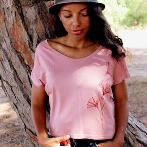 Organic Crop T-Shirt Women made of Lenzing Ecovero and organic cotton with ginkgo motif cropped tshirt Ecovero Organic Cotton gingko
