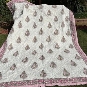 Indian quilt ,hand block print ,light weight, queen size,100% cotton, hand made, soft quilt, comforter, flower print, Kantha quilt self made