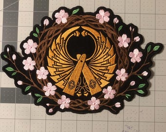 Japanese Kamon Family Crest Cherry Blossom Wreath Embroidered Patch