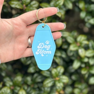 Retro Motel Keychain | Dog Mom | Retro Hotel Keychain | Dog Mom Keychain