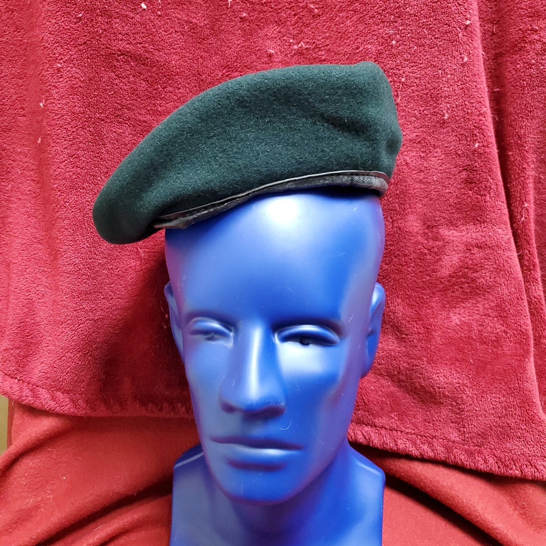 VINTAGE Bancroft Military Special Forces 6 3/4 Green Beret Uniform