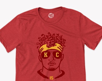 funny mahomes kc football shirt mahomes only kansas city football shirt kansas city chiefs funny mahomes KC number 15 dark tee