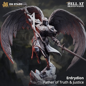 Puede incluir: Figura gris detallada de un guerrero alado, sosteniendo una espada y un arma estilizada. La figura está de pie sobre una base rocosa. El texto "Erdrydion Father of Truth & Justice" es visible.