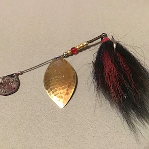 Old collectible Luhr Jensen fishing lure. Vintage spinner bait with hair skirt treble hook. Large Musky Pike 10” tackle. Gift or display.