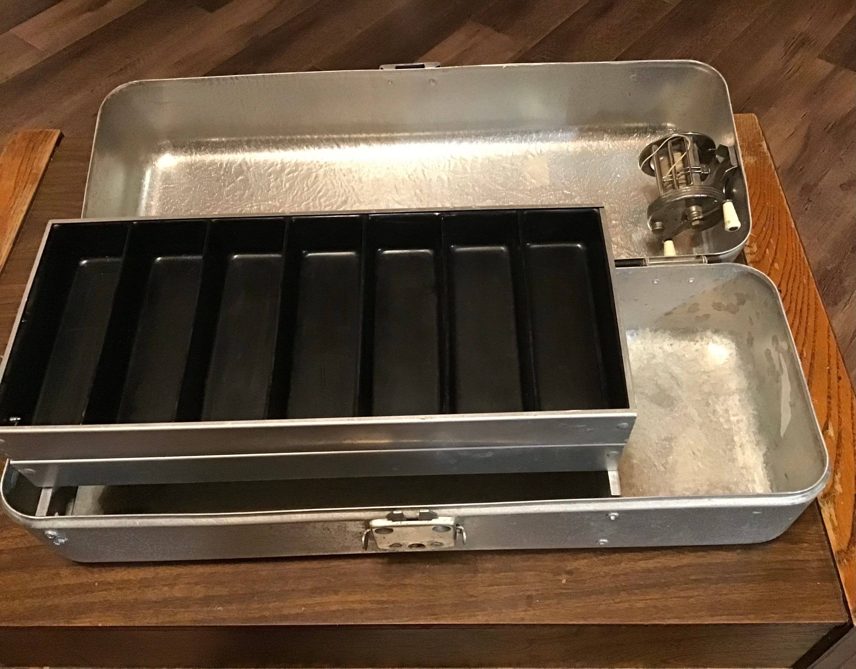Vintage Aluminum Tackle Box - Etsy