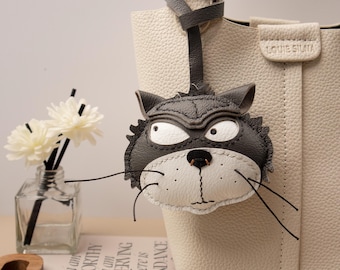 Leather cat bag charm,Handmade leather bag charm,unique bag charm,cute key chain,handmade bag charm,keychain gift,animal keychain,catlovers