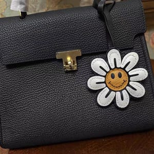 Leather  Smile Flower Charm, Leather bag Charm, Cute FloralLeather Handbag/ Purse Charm, Flower Keychain,Handmade Bag Charm, Cute Key Chain