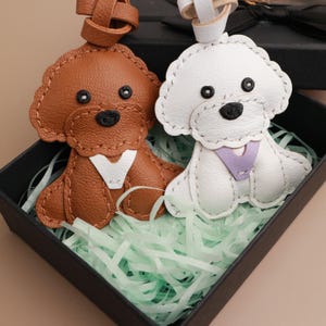 Chien personnalisé personnalisé, breloque pour sac en cuir, breloque bichon du Labrador, breloque pour sac à main et sac à main, porte-clé chien, cadeau d'anniversaire pour animaux de compagnie