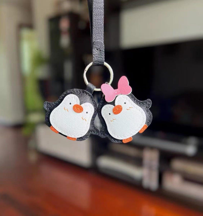 Dije de pingüino de cuero, dije de pingüino para bolso, lindo dije de pingüino para bolso y monedero de cuero, llavero de animal, kit de cuero, dije para bolso imagen 2