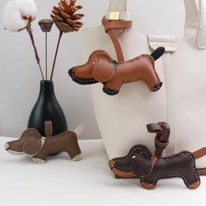 Leather Dachshund Charm,Handmade Leather Bag Charm,Cute dog Leather Handbag/Purse Charm,Dachshund Keychain,Gifts For /Friends/colleagues