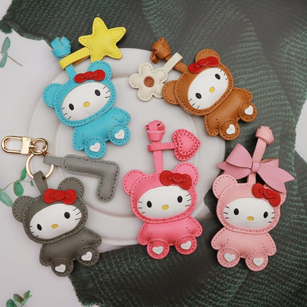 Dije de Hello Kitty para bebé hecho a mano, dije para bolso de cuero, dije para bolso y cartera, lindo llavero de gatito, dije para bolso único, regalo de cuero para ella