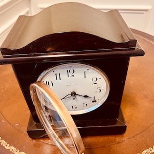 Antique Seth Thomas Adamantine Cherry Wood Finished Mantel Clock