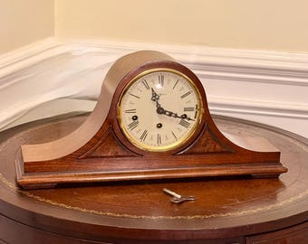 Vintage Howard Miller 612-374 Triple Chime Mechanical Mantel Clock – 8 Day Key-Wound Westminster / Whittington / St. Michael chimes