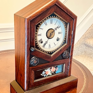 Antique Jerome & Co. Steeple Mantel Clock – 8-Day Striking Movement (circa 1870)