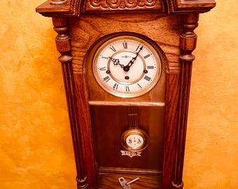 Vintage Howard Miller Westminster Chime Winding Wall Clock