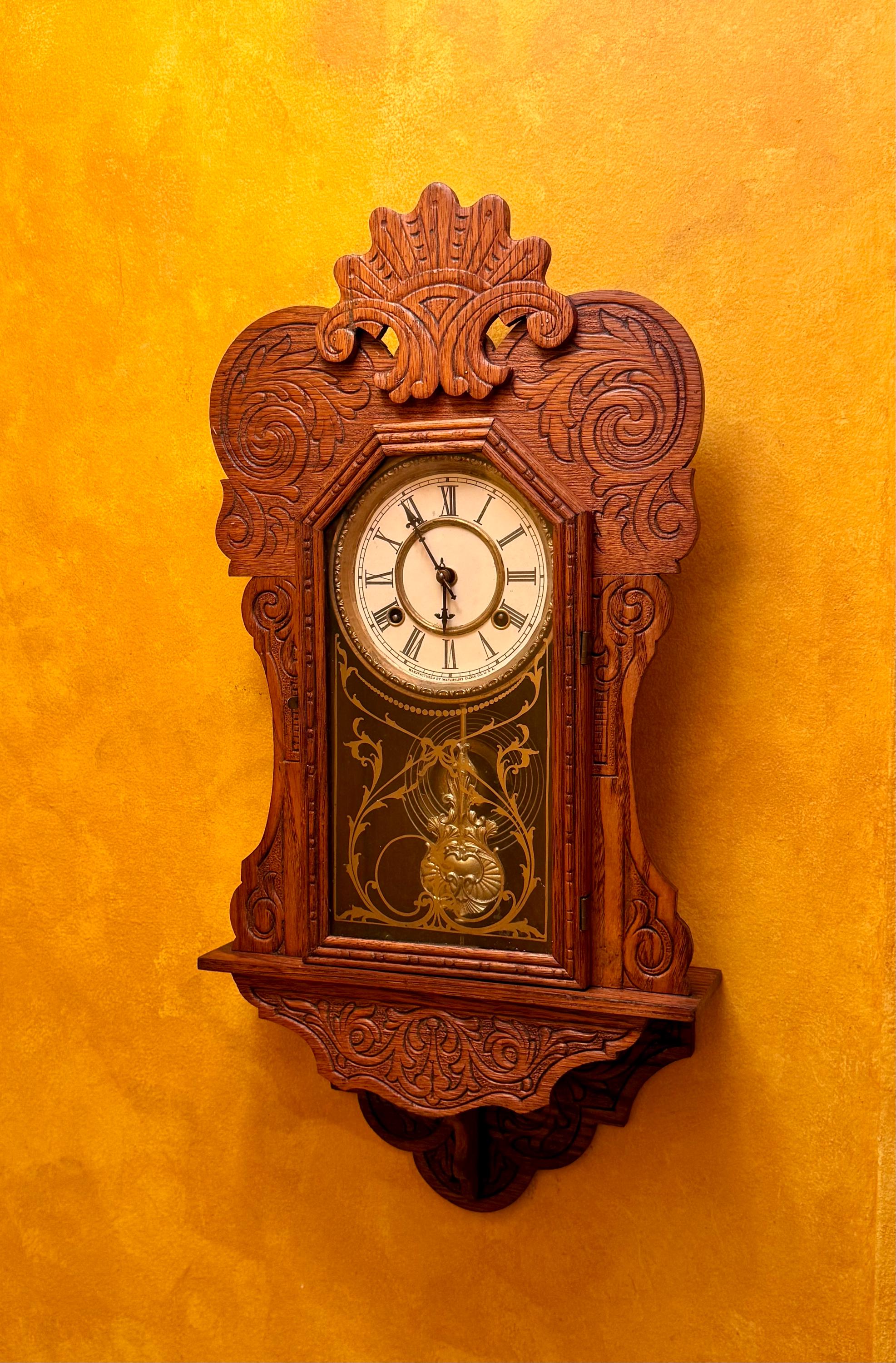 Antique Waterbury Victorian-style 8 Day Hanging Kitchen