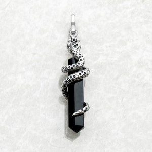 Black Onyx Pendant in 925 Silver Snake Wrap, Unique Gothic Jewelry, Ideal for Halloween or Birthday Gifts