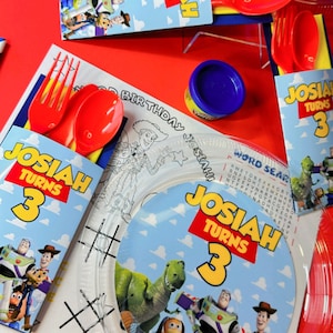 Piatti e posate per feste personalizzati, piatti per feste, piatti per compleanni, piatti personalizzati, piatti personalizzati, decorazioni per la tavola dei bambini, tavolo per bambini