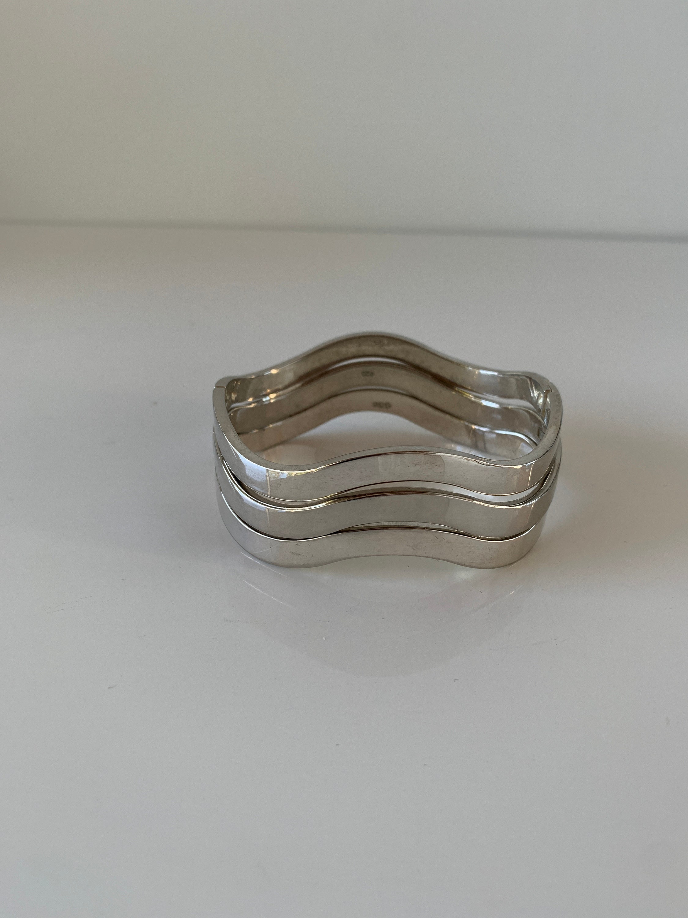 90年代 silver925 bangle Set of 3 Silver Wavy Bangles, 1990's, Stamped 925, Hinged