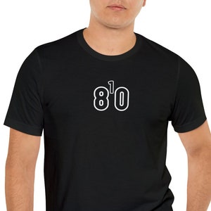 810 T-shirt, riktnummer t-shirt, 810, Flint, Michigan, EIGHT ONE OH, (svarta siffror med vit kontur)