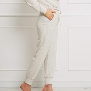 Lounge Modern Casual Pants Viscose Light Sweatpants with Pockets Beige Black Navy Blue Loungewear H20