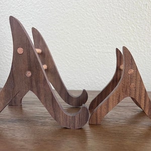 Small Custom-made Vintage Style Walnut Wood Plate Picture Stand, Plate ...
