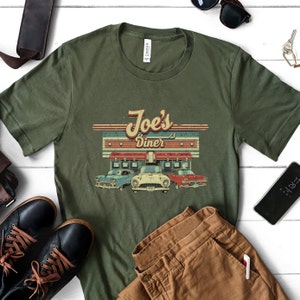 Retro Diner & Vintage Cars Tee: Nostalgic Americana Style.