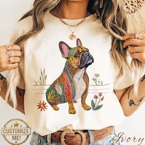 Koszulka z nadrukiem w kolorach Comfort Colors dla psa rasy French Bulldog, koszulka z haftem, prezent dla mamy psa na Dzień Matki, koszulka z nadrukiem w stylu boho dla psa rasy French Bulldog, koszulka dla zwierząt