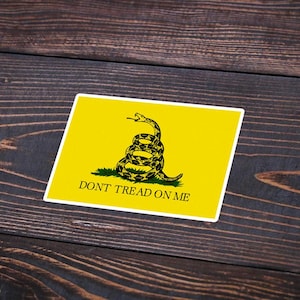 Gadsden Flagge Aufkleber | Don&#39;t Tread On Me Aufkleber | Libertärer Aufkleber | Vaterländischer Vinyl Aufkleber | Hopkins Flagge Aufkleber | Auto Aufkleber