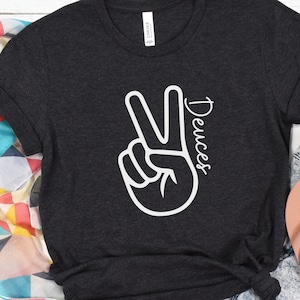 売れ筋商品|||エルエーポップアート Tシャツ トップス レディース Women's Word Art Peace Out T-shirt Black Peace Out - Women's Premium Blend Word Art T-Shirt – LA Pop Art