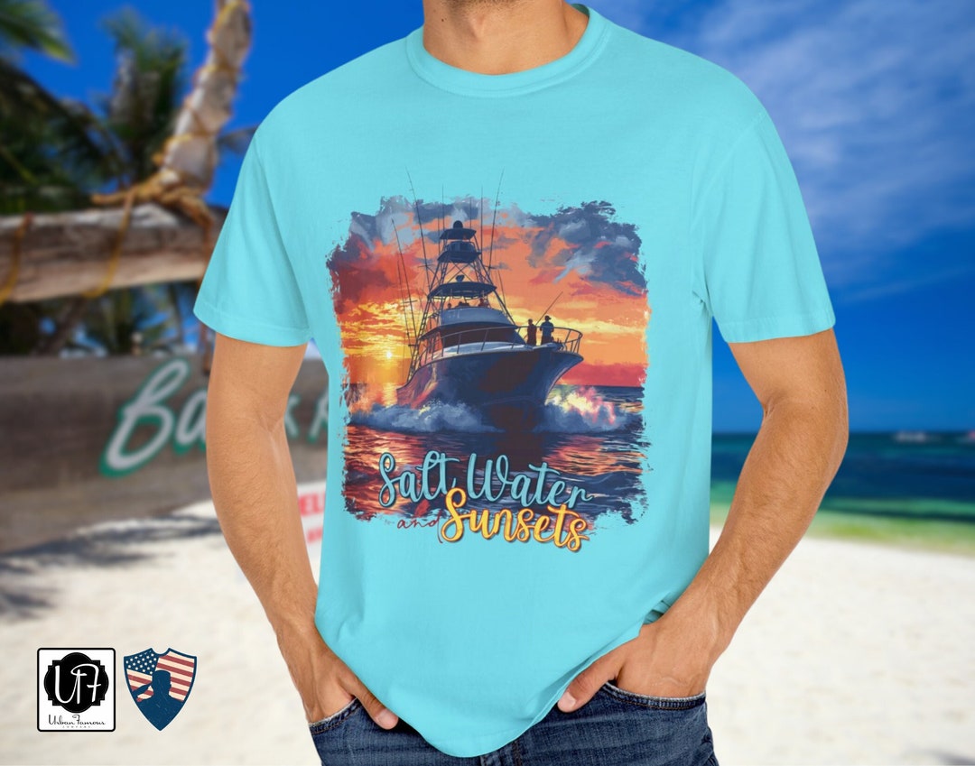 The Saltwater + Sunsets Cropped Graphic T-Shirt