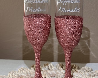Personalisierte gravierte Glitzerflöten für Quinceamaßa, Hochzeiten, Brautpartys, Verlobungen