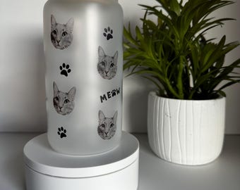 Personalisierter Haustier Glasbecher: Individuelles Foto-Design mit Bambusdeckel