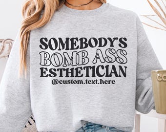 Suéter de esteticista personalizado, sudadera de esteticista de Instagram, sudadera con capucha de terapeuta de la piel, cuello redondo de negocios de esteticista, regalo de salón de esteticista