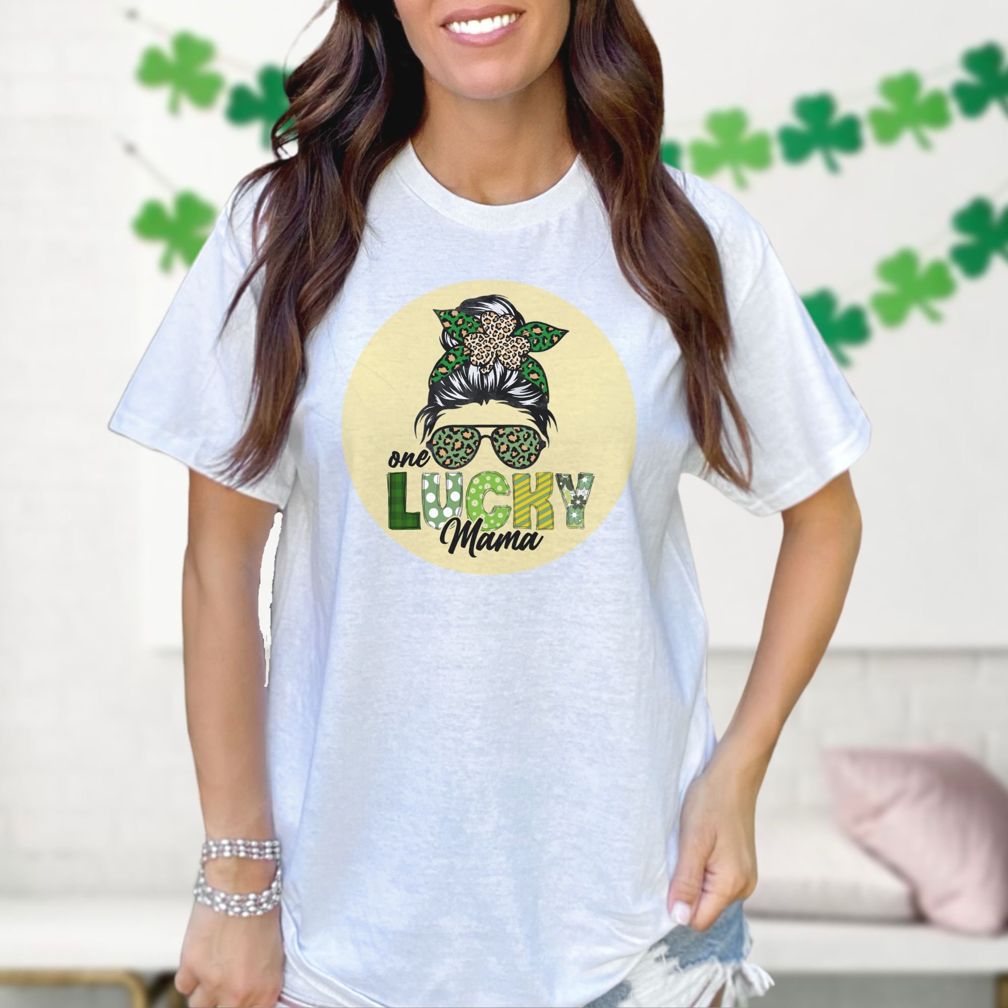 Cute St Patrick's Day One Lucky Mama Tshirt, Festive Holiday Gift for Her T  Shirt, Fun Messy Bun Mom Tee, Fun St. Patty's Day Shirt for Mum - Etsy
