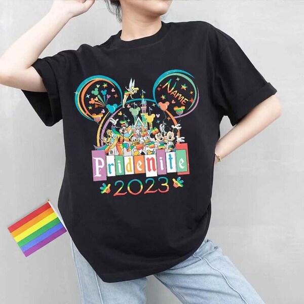 Персоналигированая Винтахная Фатболка Дисней Прайд Nite 2023 LGBT, Рубагка Микки и Группа Pride Friend
