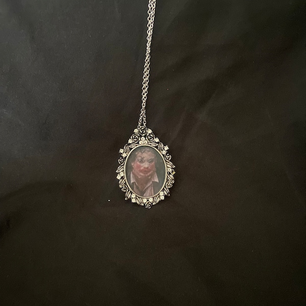 Texas Chainsaw ‘Pretty Woman” Leatherface Necklace