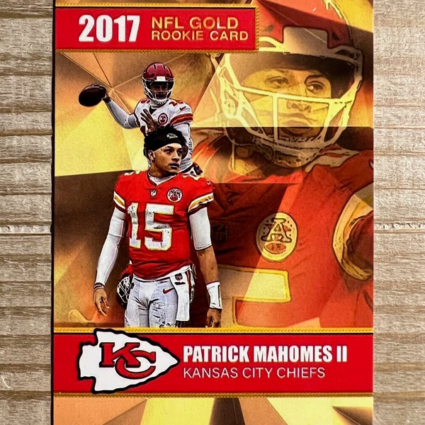 Patrick Mahomes 2017 NFL Gold Rookie Card Kansans City Chiefs Mint Condition