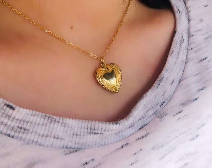 Gold Heart Necklace, Gold Heart Locket Necklace, Personalized Necklace, Gift for Her, Christmas Necklace, Vintage Locket