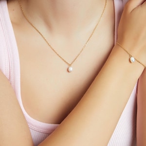 Pearl Jewelry Set, Gift for MOM, Pearl Necklace for Layering, Tiny Pearl Necklace, Dainty Jewelry Set, Christmas Gift, Bridesmaid Gift
