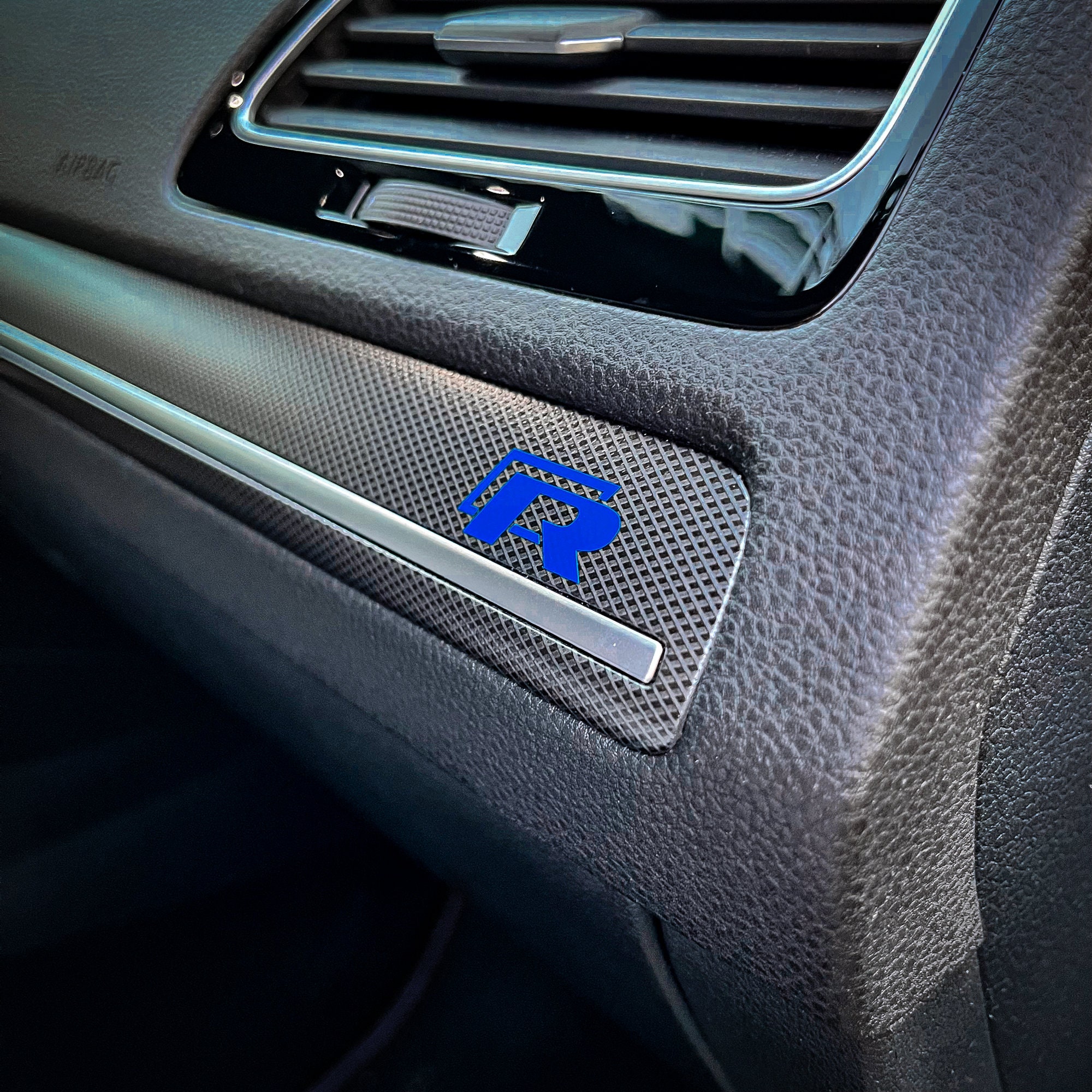 Accessoires auto intérieurs, de marque R Line, autocollant de volant,  accessoire de voiture, pour VW - Type R Line Logo black - Cdiscount Auto