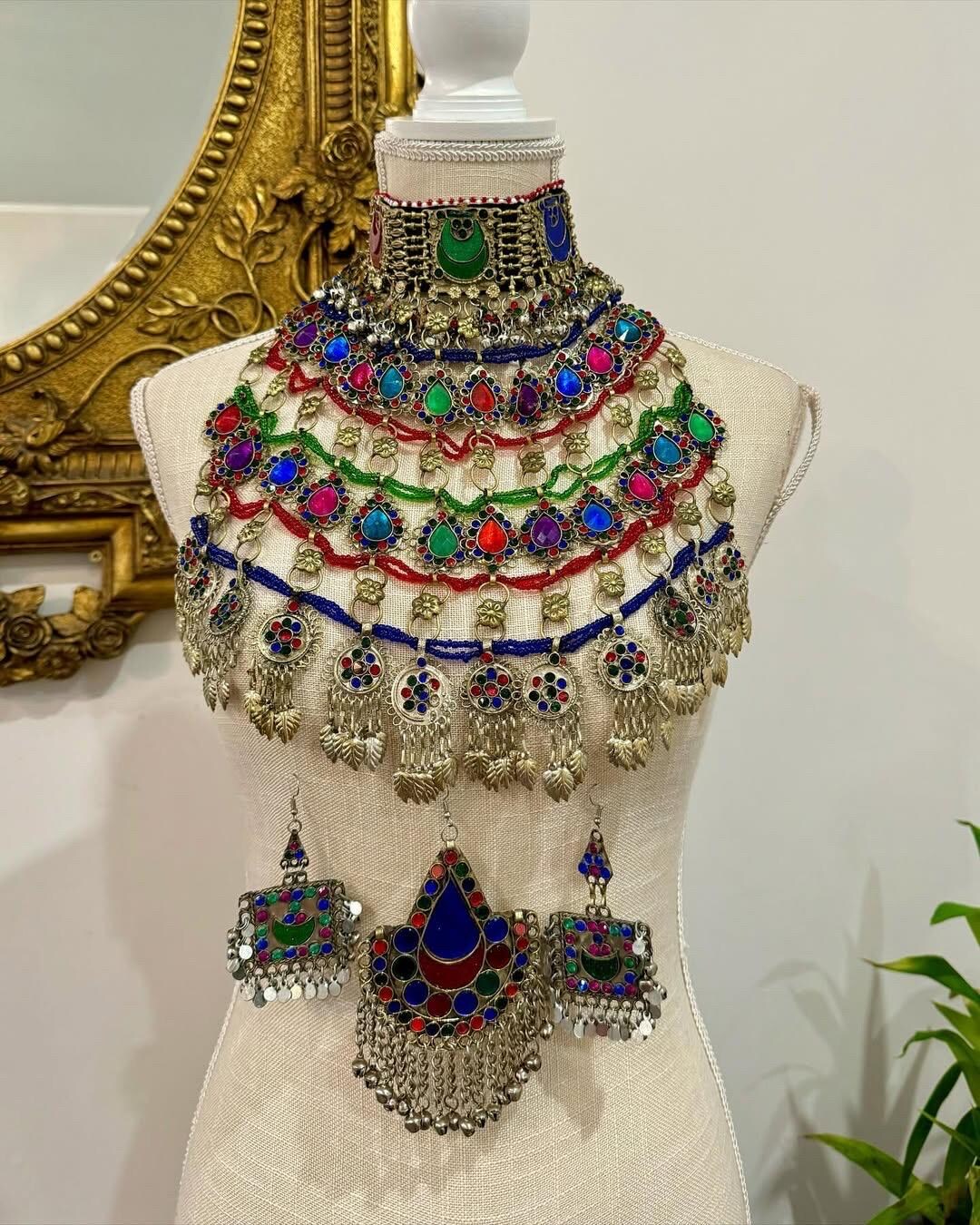 アフガニスタン　クチ　チョーカー アフガニスタン クチ チョーカー - メルカリ