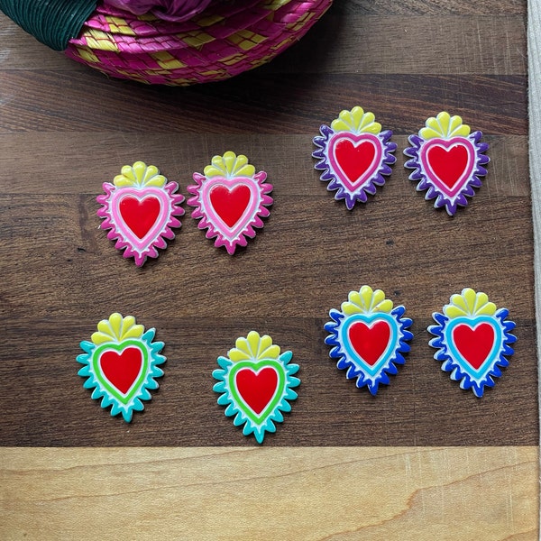 Corazón Earrings. Corazoncitos. Mexican Earrings. Sacred Hearts style.