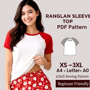 Puede incluir: Una mujer lleva una camiseta raglán blanca y roja. La imagen incluye el texto "RANGLAN SLEEVE TOP PDF Pattern", el rango de tallas "XS - 3XL" y "Beginner Friendly". También se muestra una pequeña ilustración de la camiseta.