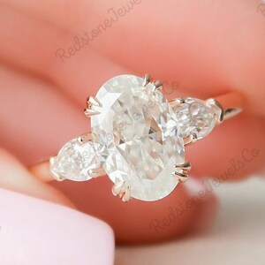 Oval Cut Moissanite Engagement Ring, 14K Rose Gold Ring, Art Deco Vintage Ring, Unique Moissanite Promise Ring Three Stone Ring Wedding Ring