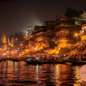 Arte digital hindú Varanasi Ghats noches Ganga Aarti hinduismo decoración de pared papel pintado hindú pintura de arte de pared hindú papel pintado digital hindú